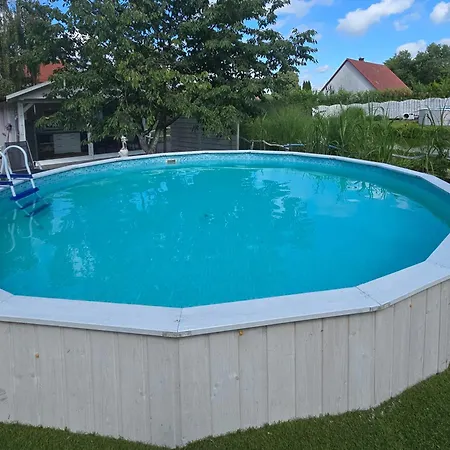 Holiday home Nad-stawem 2 *